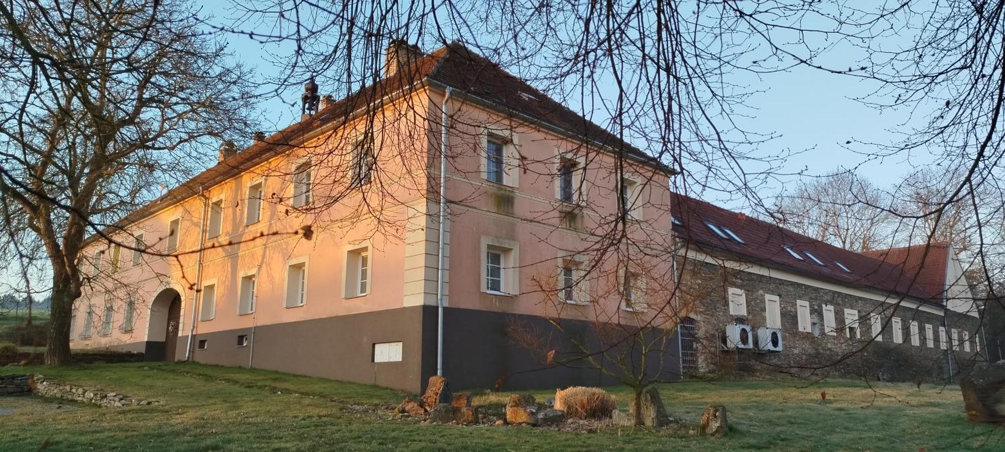 דירות Chabičovice Statek Kloubek מראה חיצוני תמונה